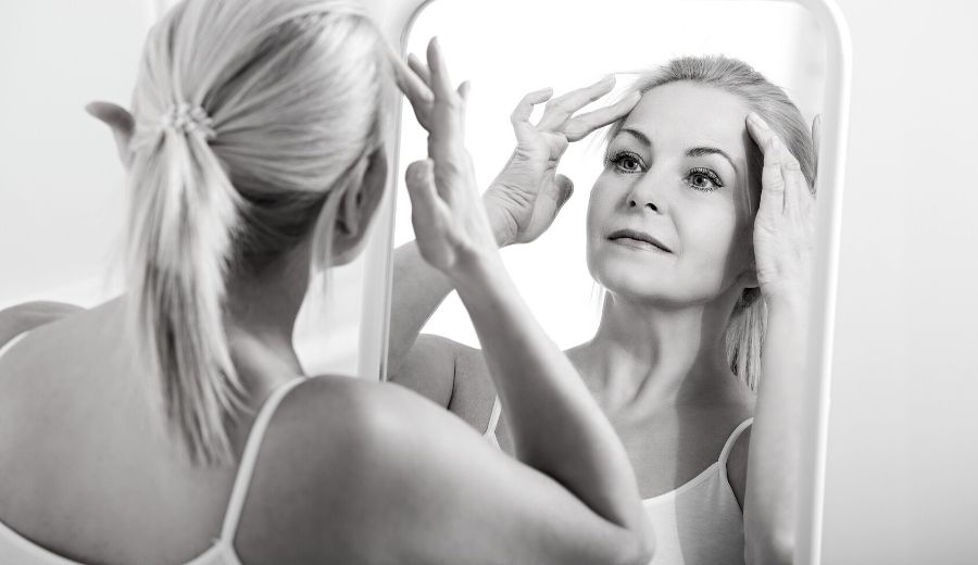 The Facelift Vs. the Necklift: What’s the Difference?